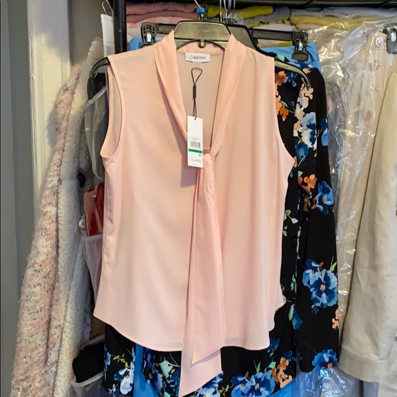 Calvin Klein Tops - Elegant top